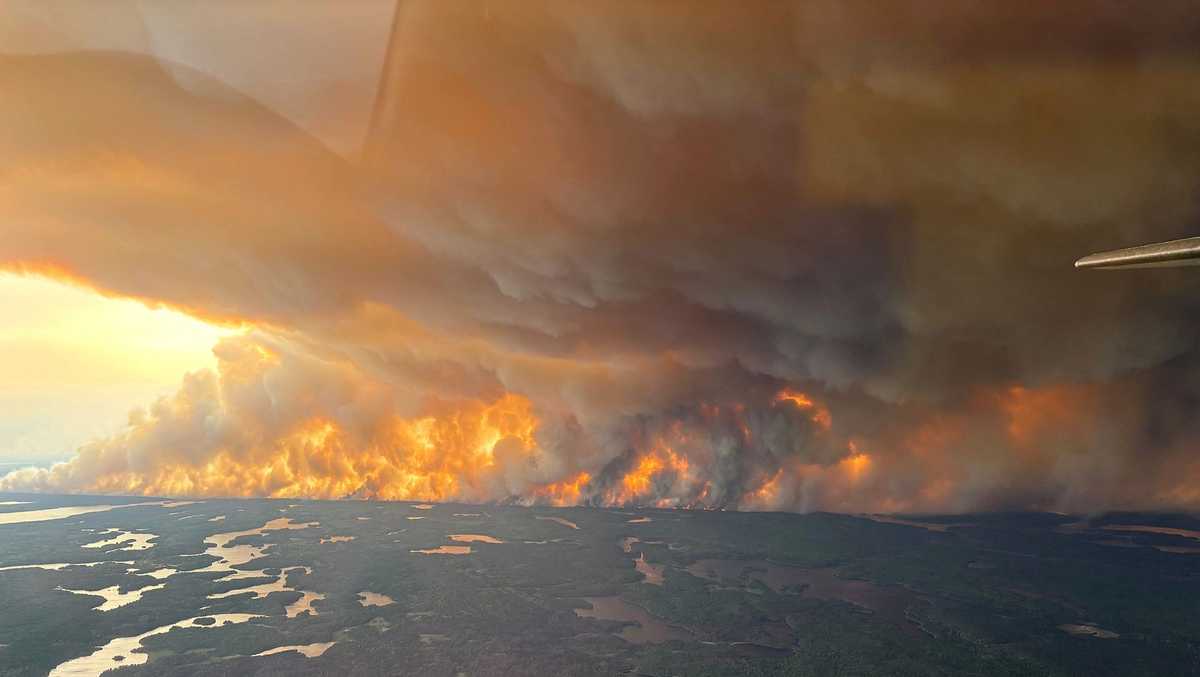 Canadian Wildfire Smoke Expected to Reach Chicago, Impacting Air Quality