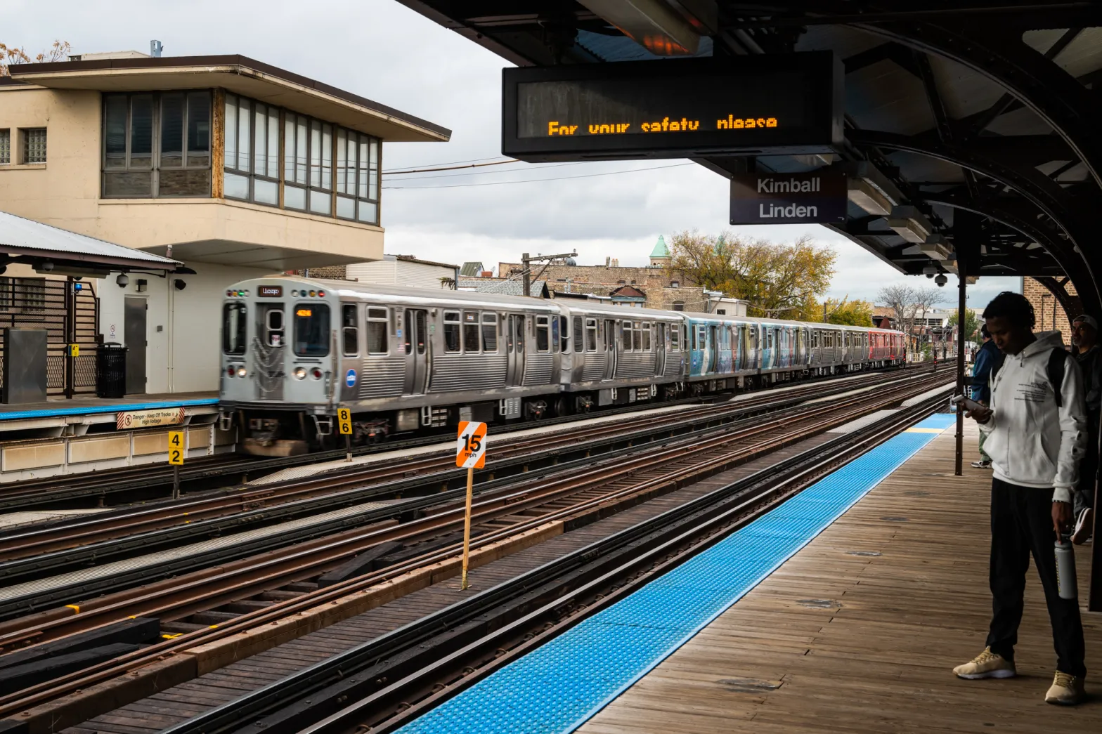 Illinois Budget Leaves $770M Gap for CTA, Risking Major Transit Cuts in 2026