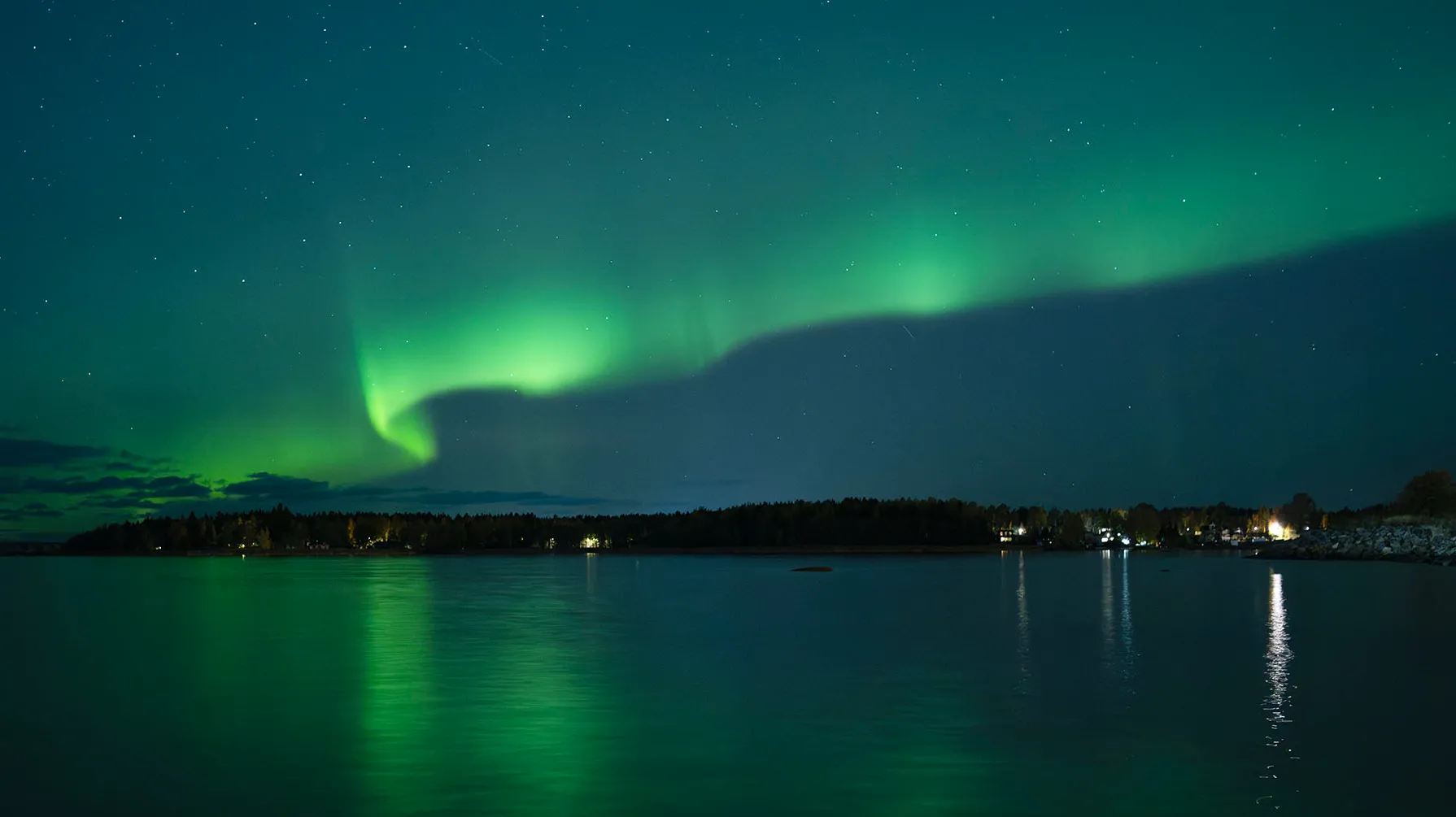 Northern Lights Forecast: Aurora Residents Could Catch Rare Glimpse of Aurora Borealis Tonight