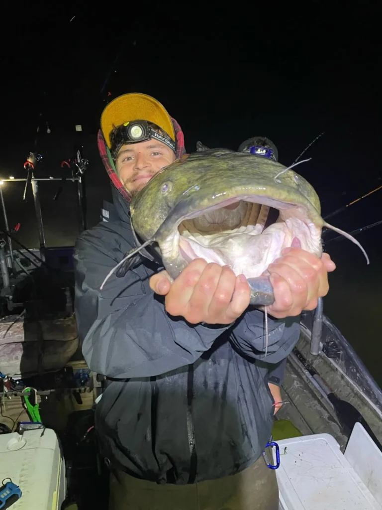 Chicago Outdoors Update: Cottonwood Flurries, Suburban Turkeys, Flathead Catch & Wolf Lake Family Event