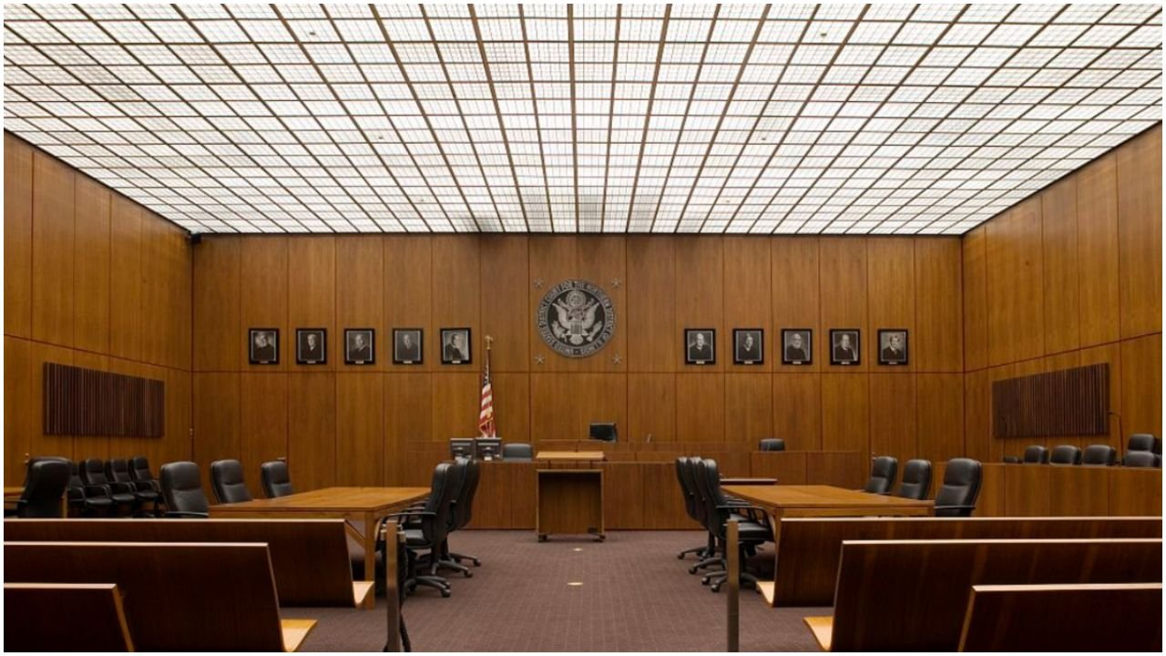 Chicago Tax Preparer Pleads Guilty to Filing Fraudulent Returns, Causing Over $900K IRS Loss
