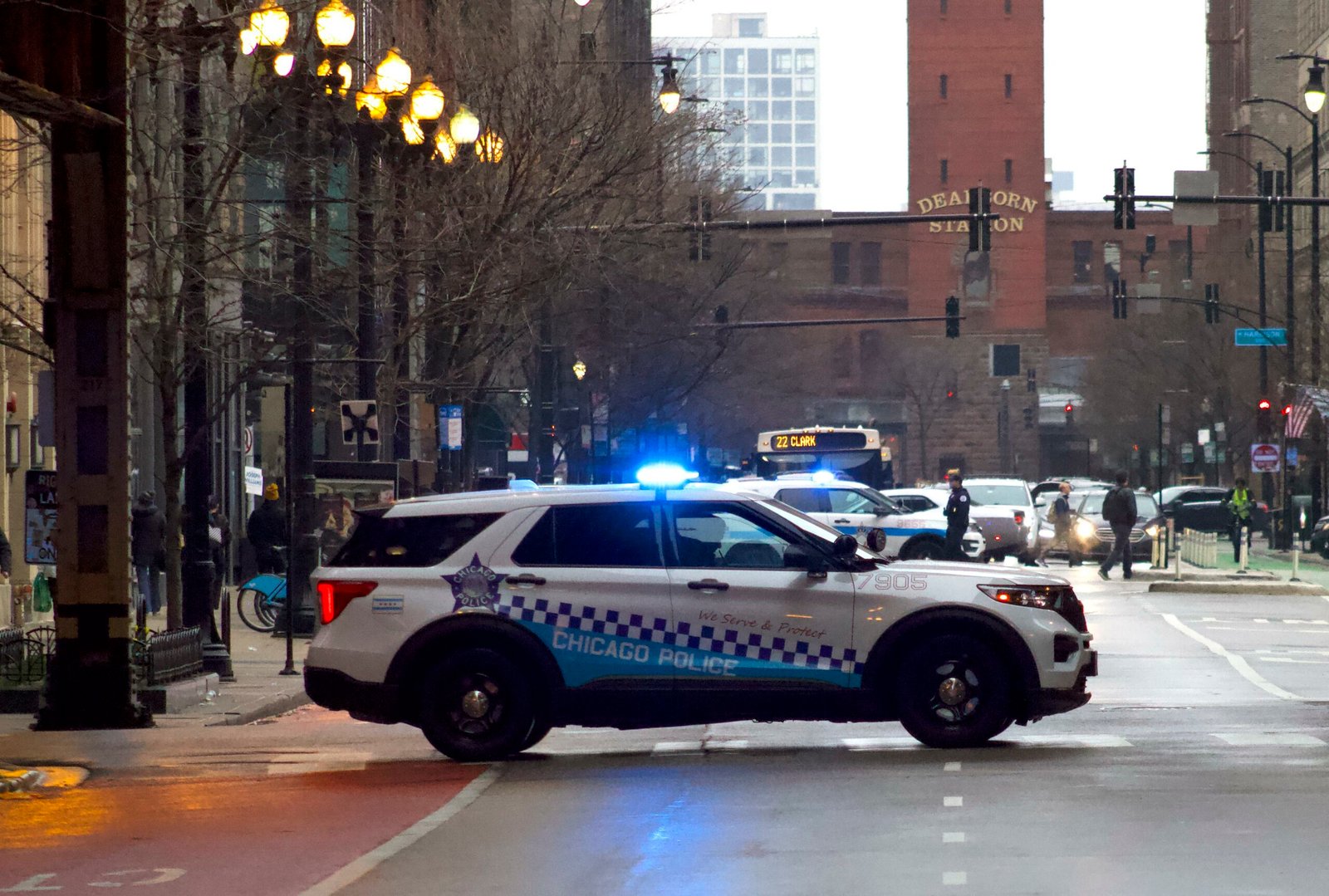Chicago Residents Offered Guidance on Responding to Snap Curfew Ordinance Debate