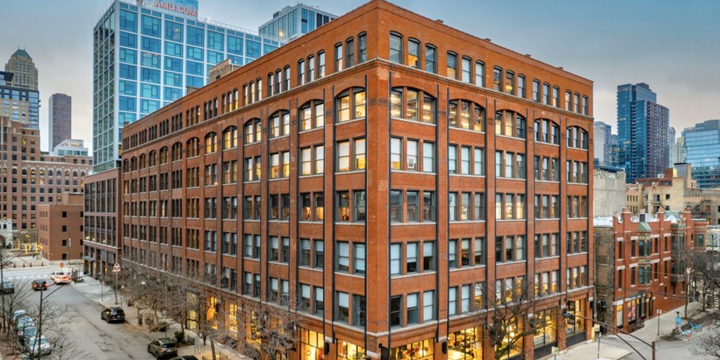Downtown Chicago Office Building Sells For 61% Loss As Real Estate Market Slumps