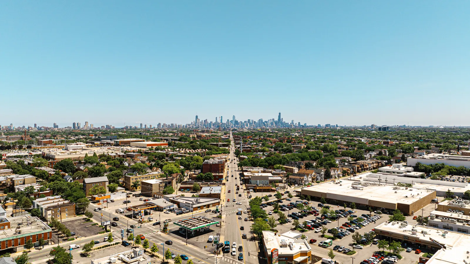 Illinois Trucking Company Files for Chapter 11 Bankruptcy Over $826K in Debt
