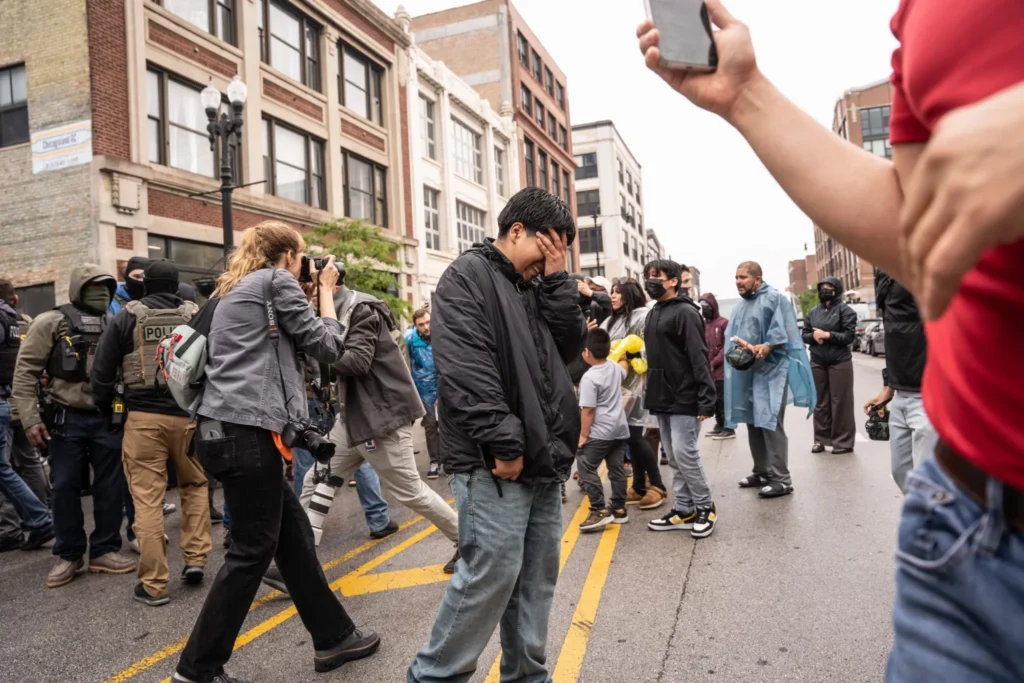 ICE Mass Arrests In South Loop Spark Chaos As Activists, Aldermen Clash With Agents