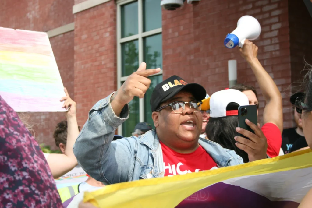 Drag Storytime At Beverly Library Draws Protesters — But Even More Supporters Show Up