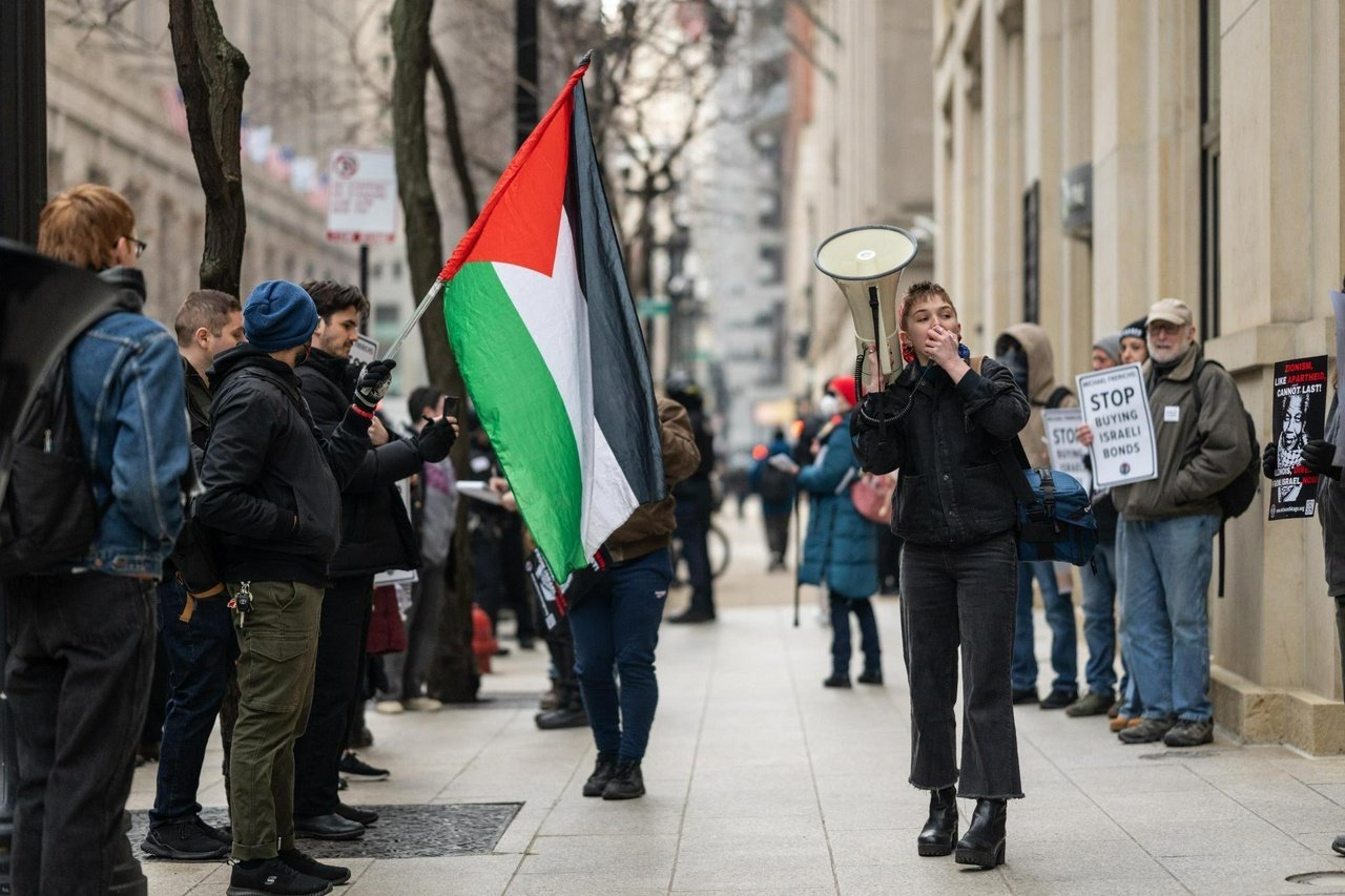 Protesters Call on Illinois Treasurer to Divest $145M from Israeli Bonds