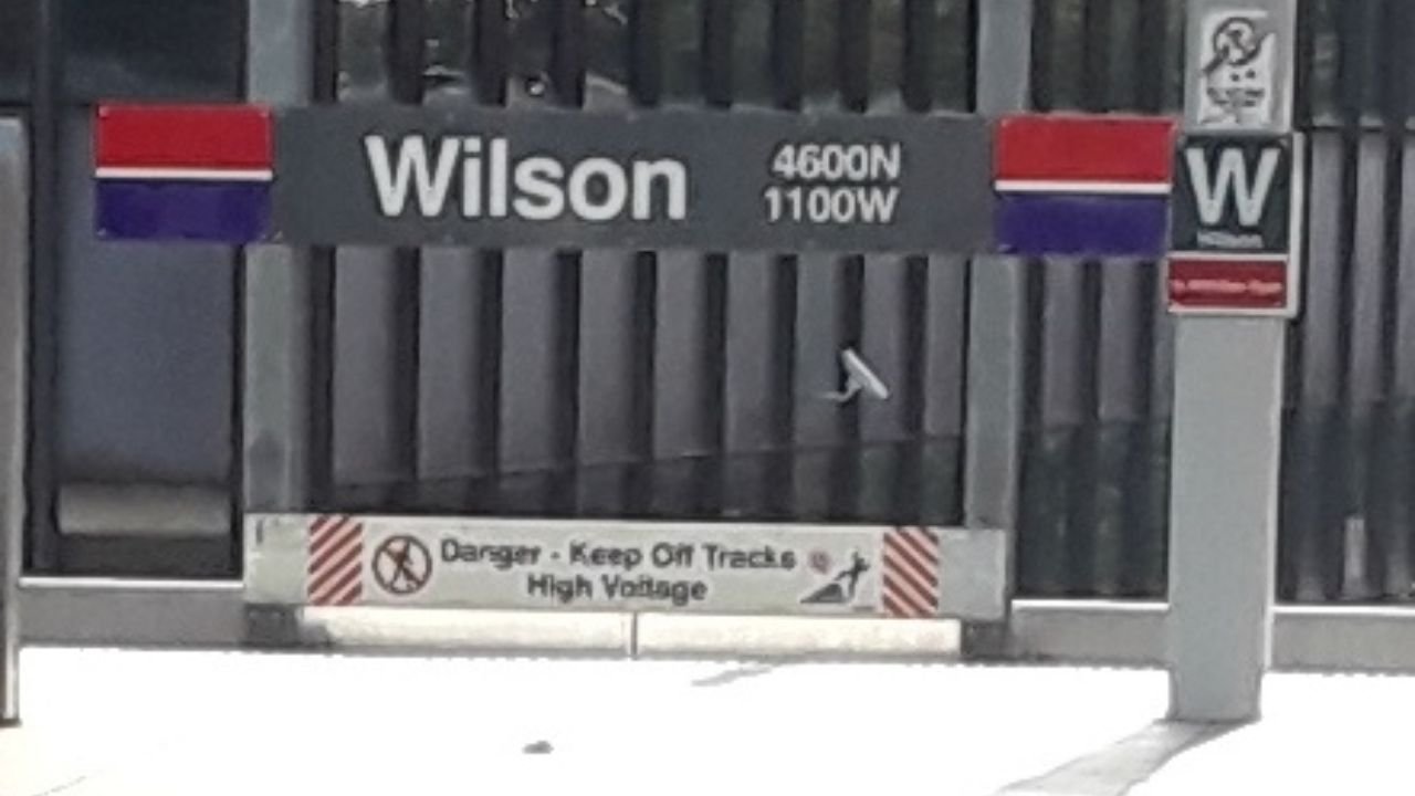 Red Line Passenger Slashed with Razor Blade During 3:30 A.M. Fight in Uptown
