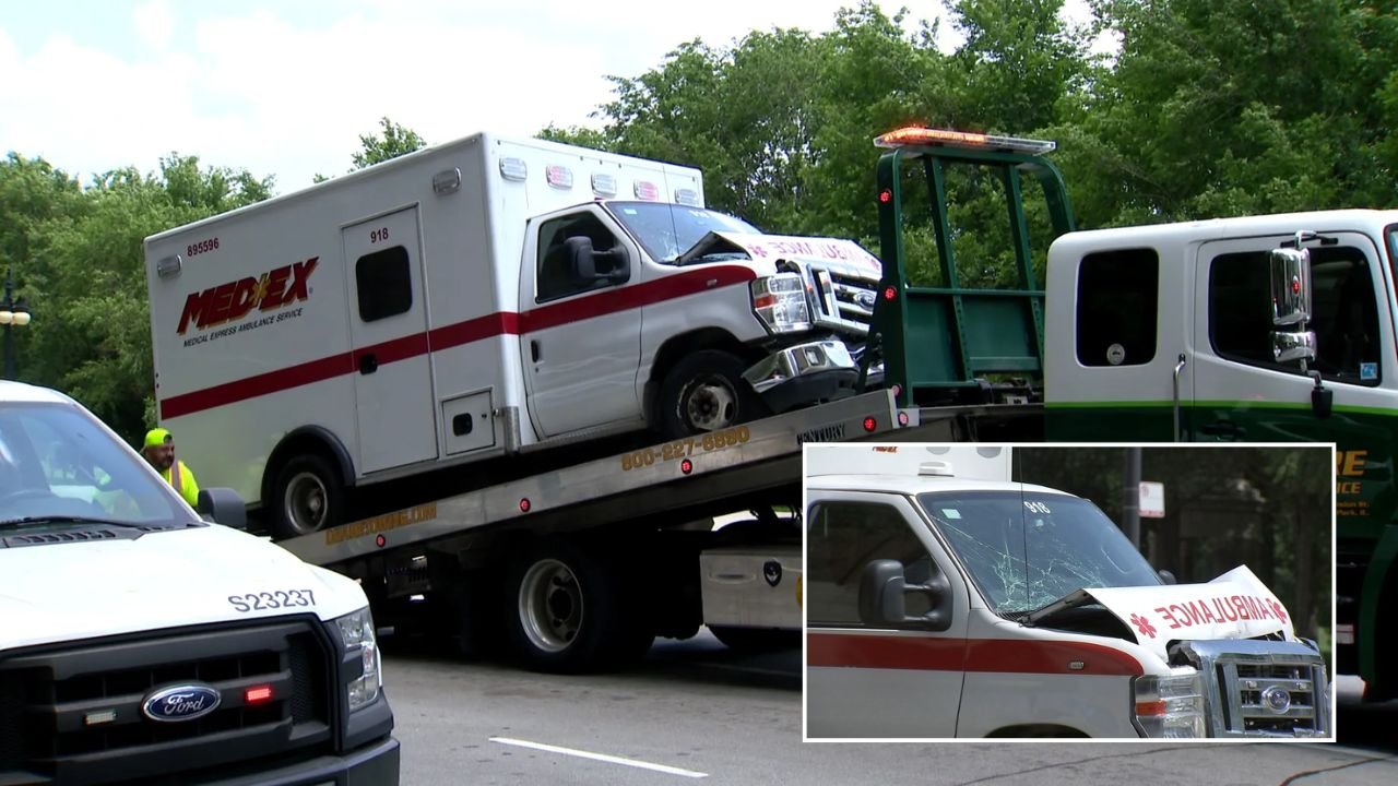 Six Injured After Ambulance Crashes Into CTA Bus on South Michigan Avenue