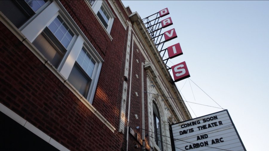Chicago Indie Comedy ‘Oxy Morons’ Premieres At Lincoln Square’s Davis Theater Tuesday

