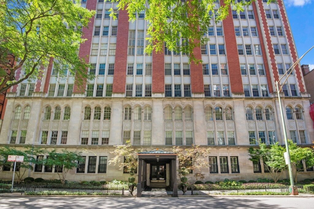 Five Historic Chicago Condos For Sale That Preserve Classic Charm
