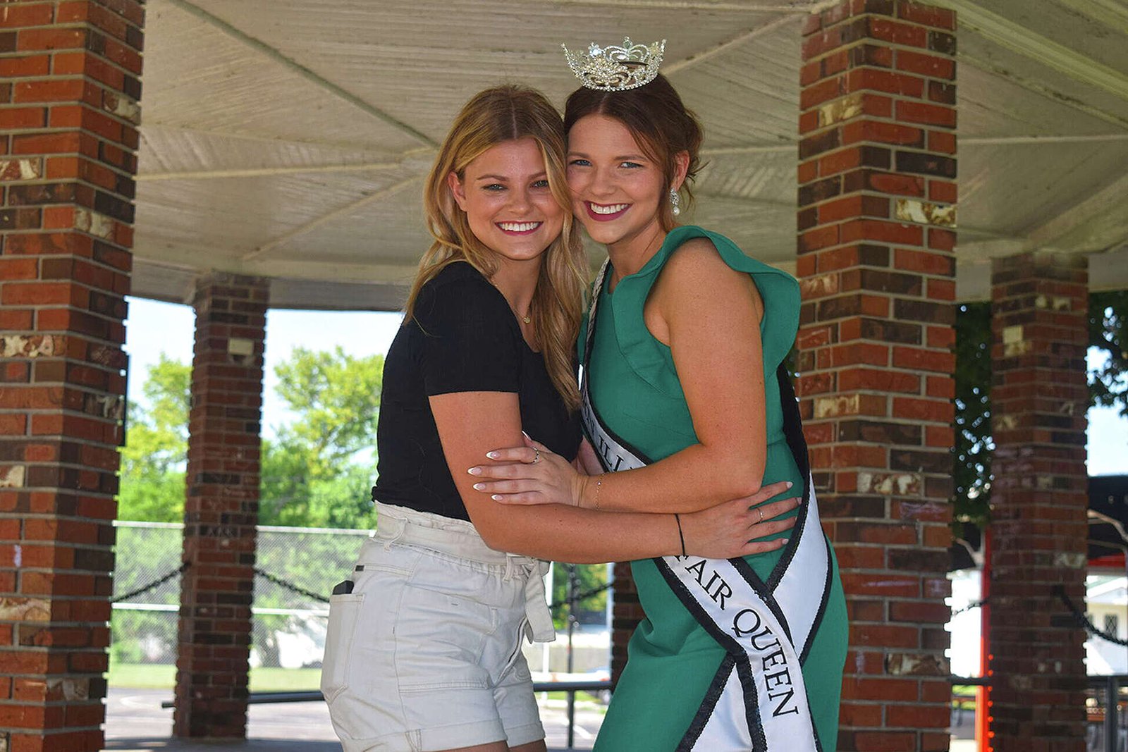Alaina Ford Crowned 2025 Western Illinois Fair Queen, Follows Sister’s Royal Path