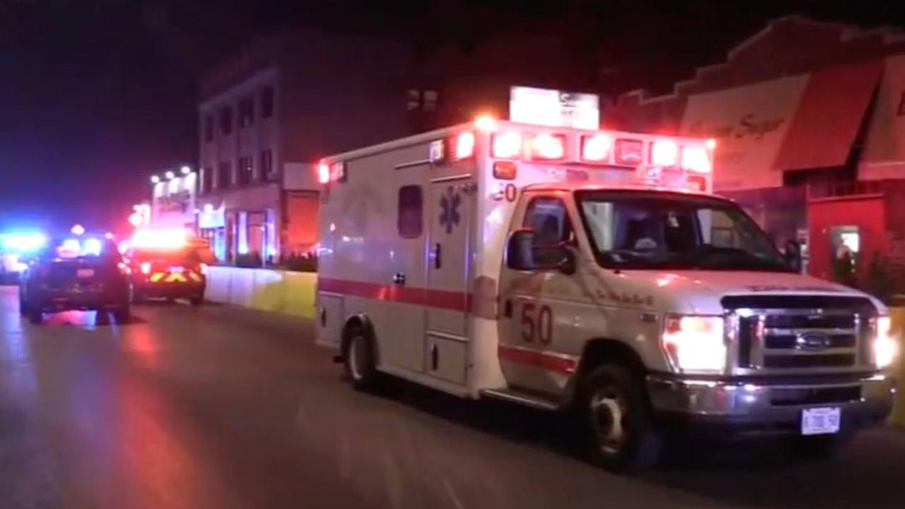 11 People Wounded in Two Chicago Mass Shootings During Fourth of July Weekend