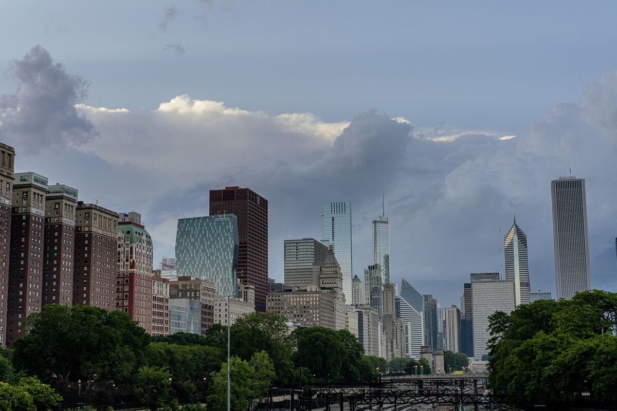 Chicago’s Pension Debt Drops $1.3 Billion in 2024, But Long-Term Pressures Remain