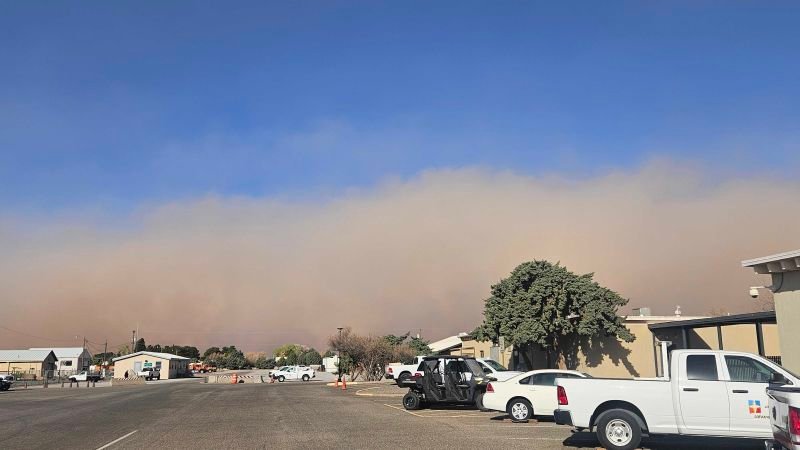 Dust Storm Sweeps Across South and Central Phoenix, Prompts Safety Warnings