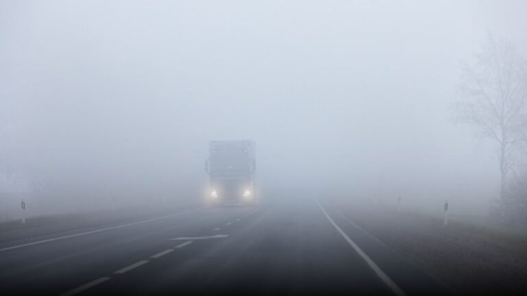 Iowa–Illinois Border Forecast: Dense Morning Fog Threatens Quad Cities Commute