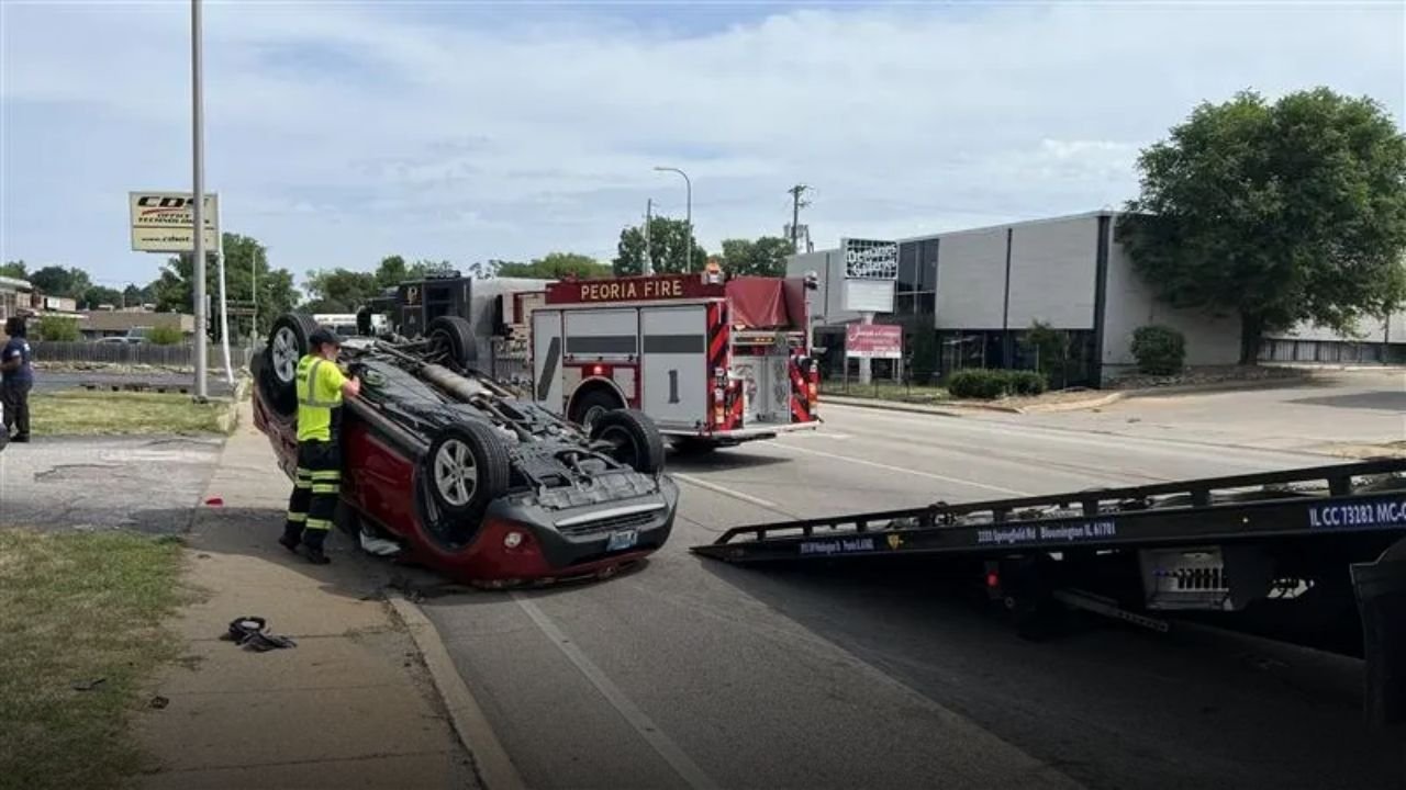 North Peoria Crash Sends 3 to Hospital After Chain Reaction Wreck Involving Pole and Parked Cars