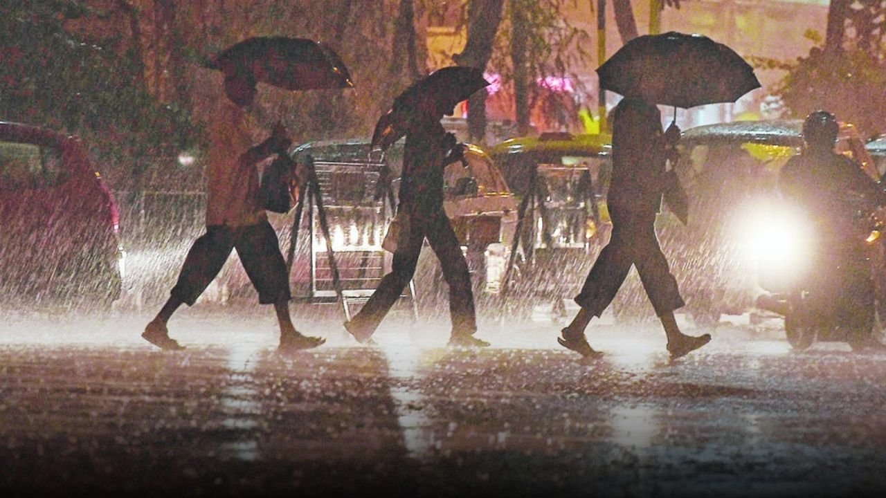Northeast Ohio Alert: Weekend Rain, Lightning and Swim Advisories Until Saturday Night